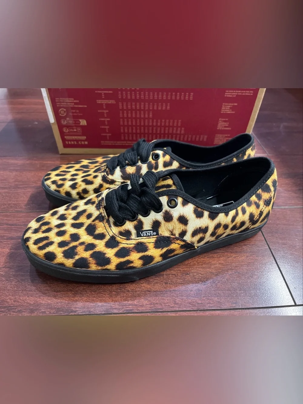 Womens 8.5 Vans Authentic Lowpro Leopard Print Low Top Shoe Sneaker New HALF BOX